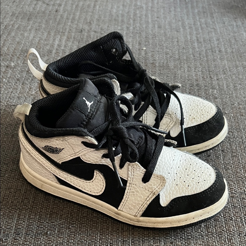Jordan Kids Black and White Sneakers